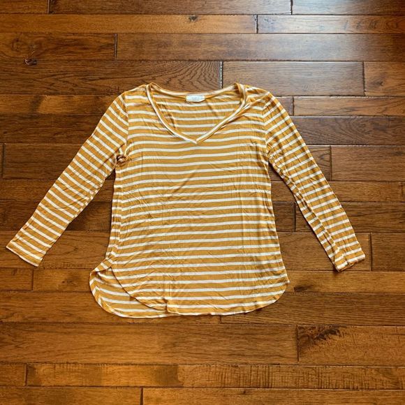 A.Gain Mustard Yellow Striped 3/4 Tee Size Small - Picture 3 of 5